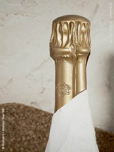 Buy Ruinart : Dom Ruinart 2010 Champagne online | Millesima
