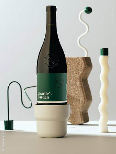 Two Hands : Charlie's Garden Shiraz 2022