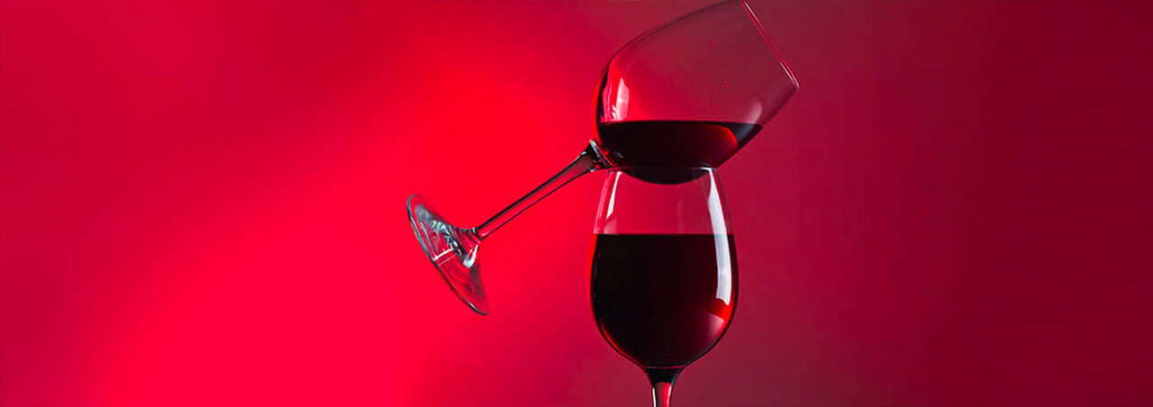 How many ounces in a glass of wine ?