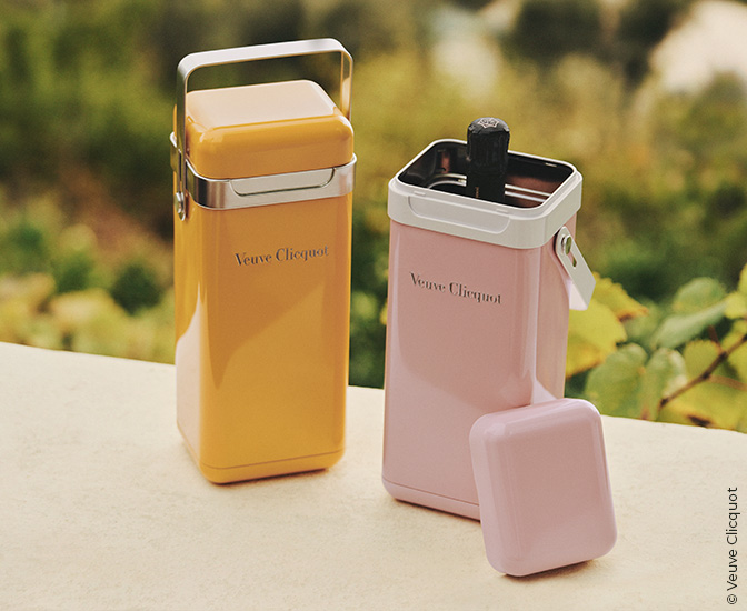 Latest additions of Veuve Clicquot : Brut carte Jaune Cooler et Veuve Clicquot Brut Rosé Cooler