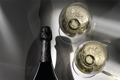 Dom Perignon, Krug, Moet & Chandon Champagne Shipments Halted to Russia -  Bloomberg