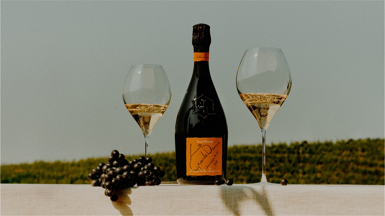 Veuve Clicquot La Grande Dame 2018 Simon Porte Jacquemus