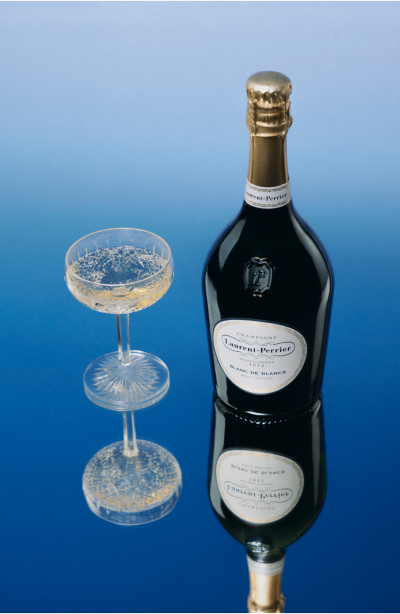 Une bouteille de champagne Blanc de Blancs Nature