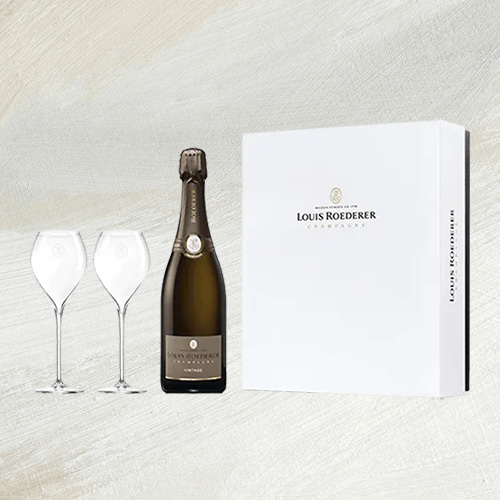 A bottle of champagne Louis Roederer Coffret Vintage & 2 Flutes 2015