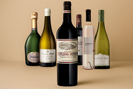 Une selection de bouteille de vin et champagne